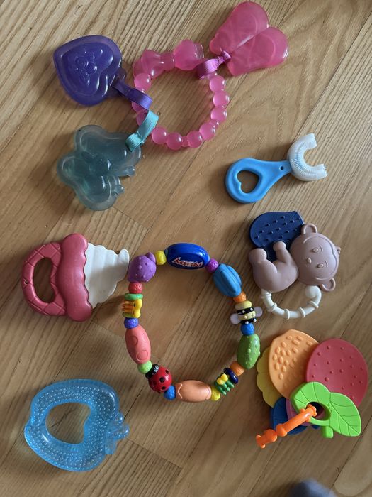 Лот іграшок Прорізувач .Гризунці силіконові Nuby, fisher price