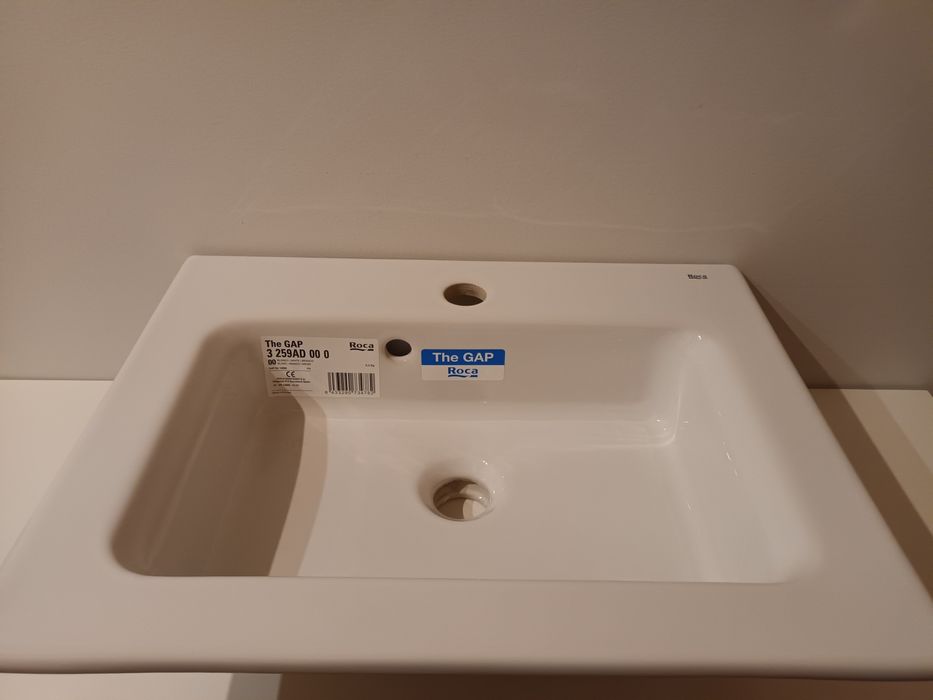 Lavatório branco Roca