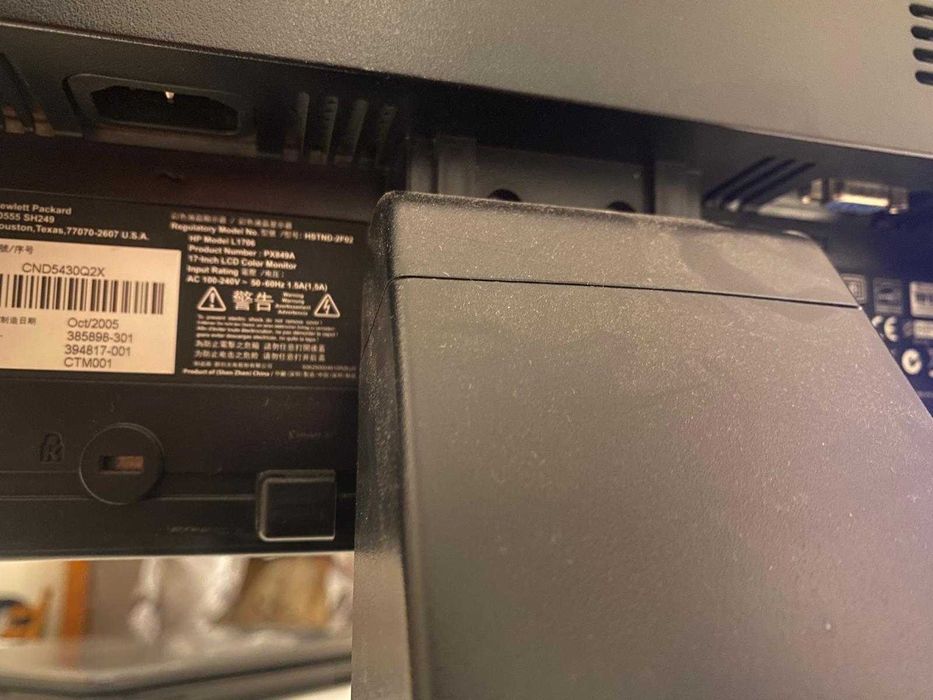 Monitor HP17" LCD