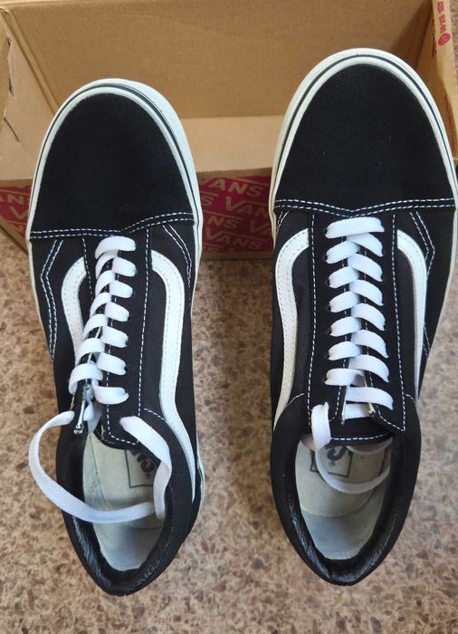 Кеди Vans Old Skool Black/White, розмір 42