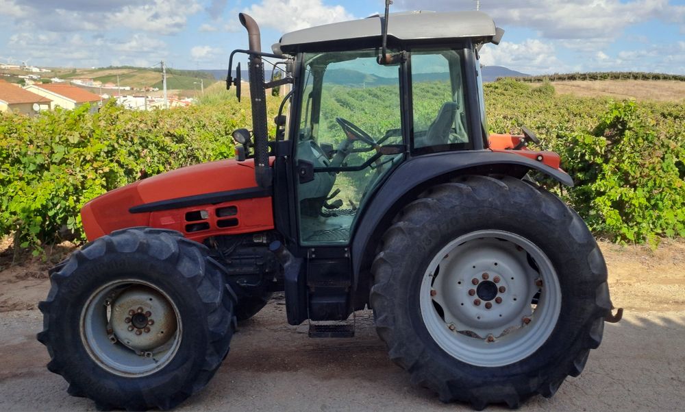 Trator same explorer 3 100 4x4 com inversor