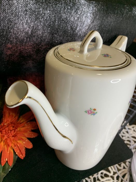 Cafeteira em porcelana Vista Alegre