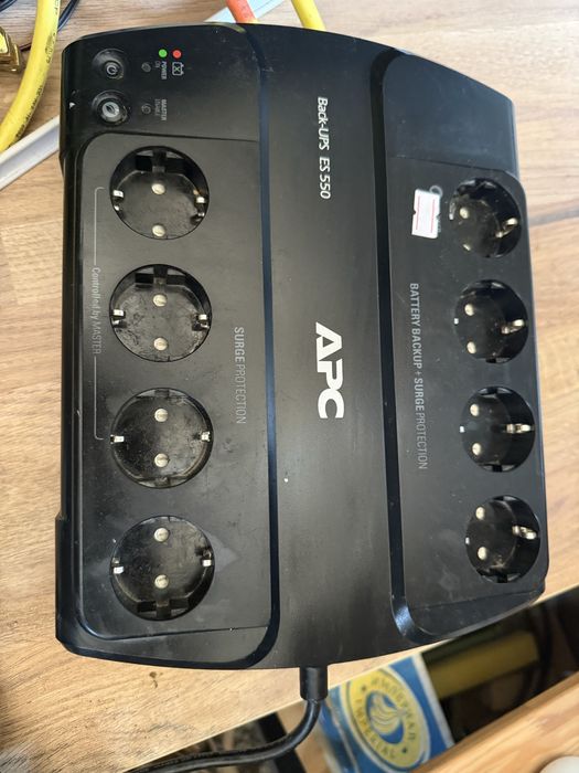 Апарат безперебійного живлення APC Back-UPS ES550