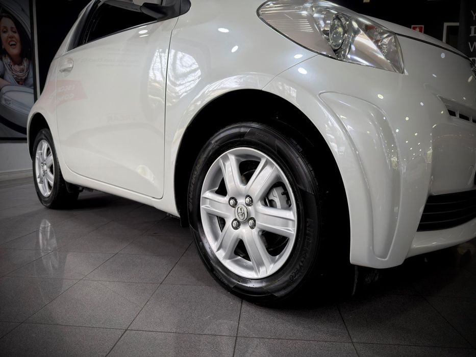 Toyota iQ 1.0 VVT-i 2 EP