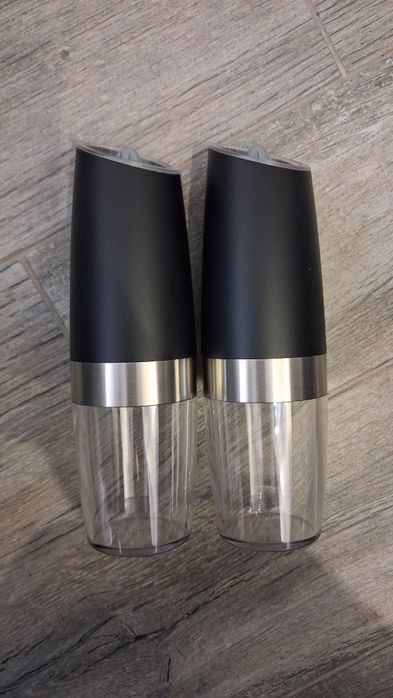 Продаю набір електричних гравітаційних млинків для спецій