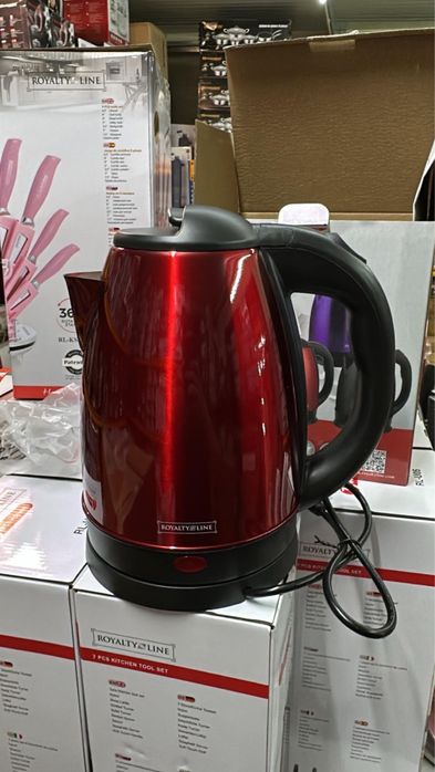 Chaleira elétrica com capacidade de 1,8L