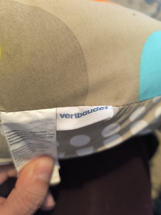 Almofada de amamentação e parque