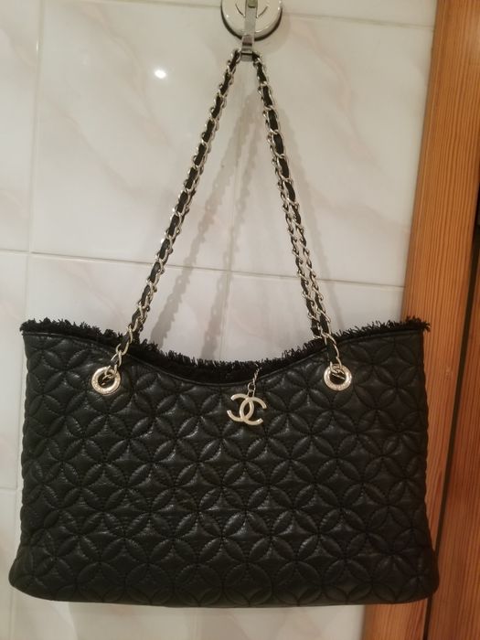 Сумка Chanel кожаная Франция