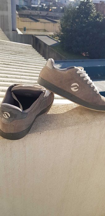 Sapatilhas estilo Pastilha