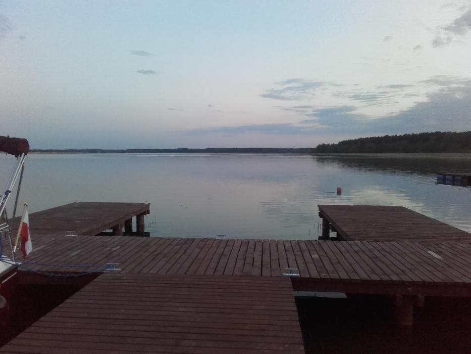 Budowa pomostów, wbijanie pali, kafar, umocnienia brzegów,