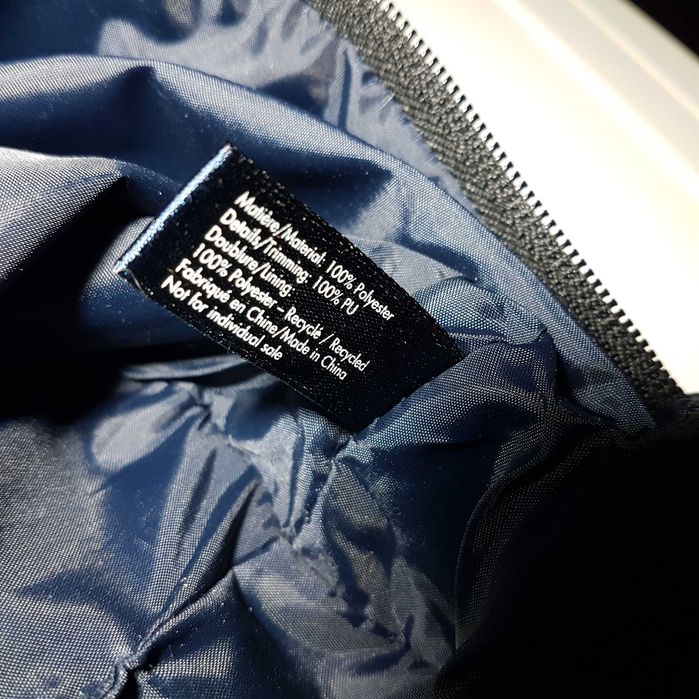kosmetyczka torba saszetka z podręcznym haczykiem suwak giorgio armani