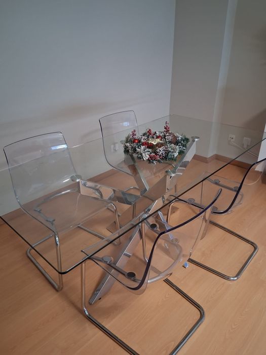 Mesa de Jantar em Vidro