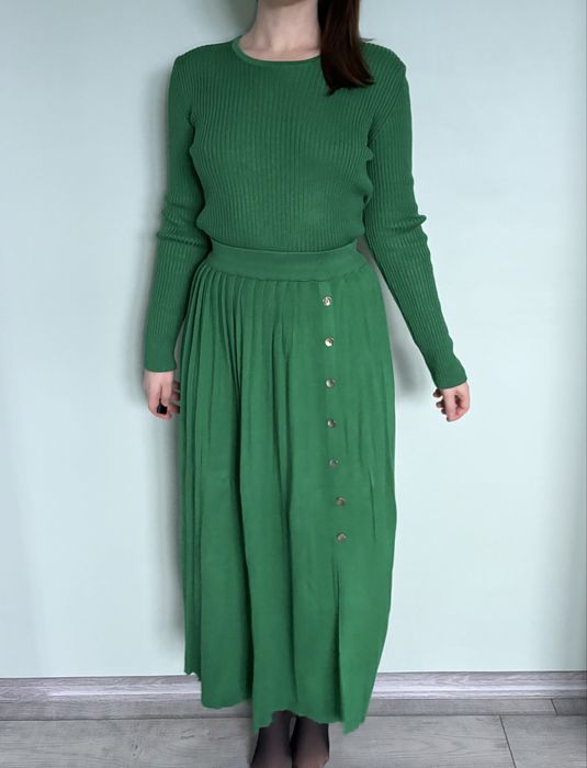 Зелений костюм One by one