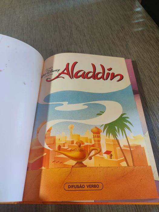 Livro Walt Disney Aladdin