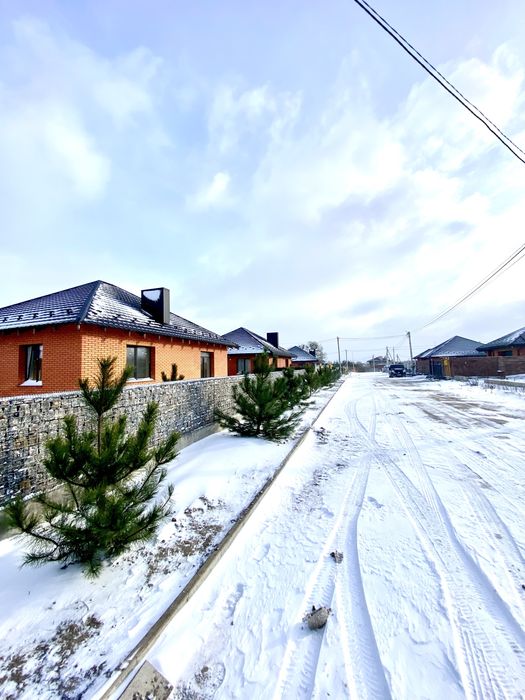 _Продаж Будинок Укомлектований