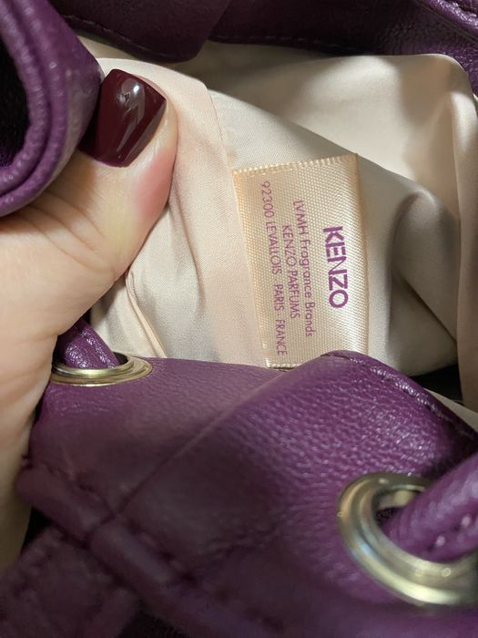 Сумка від бренду Kenzo