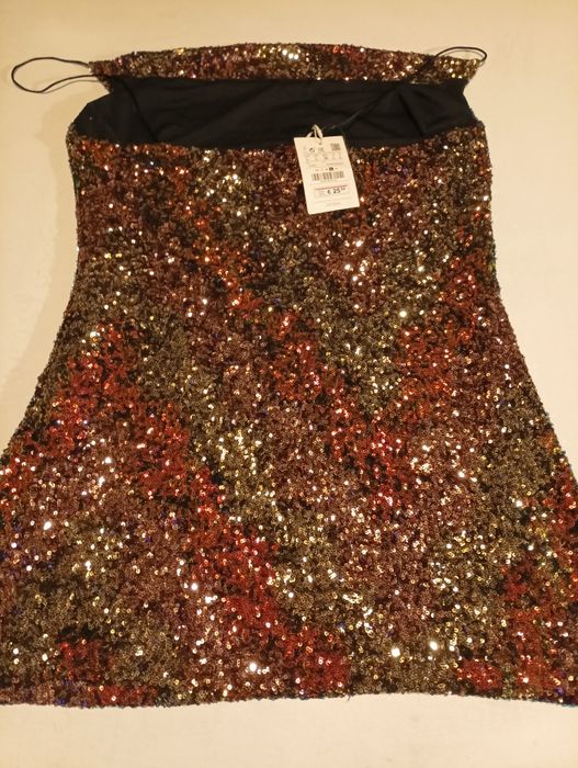 Vestido abrilhantado, de marca Pull&Bear, tamanho L