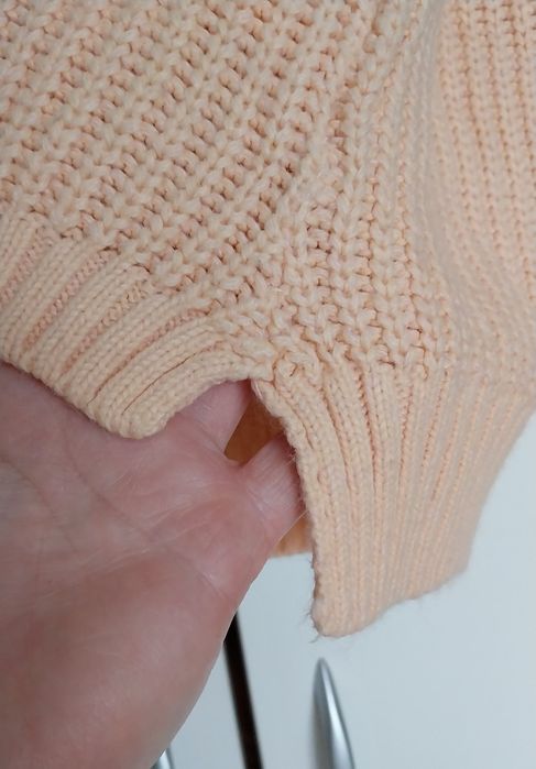 Śliczny brzoskwiniowy sweter oversize Boohoo M-XL 38-42