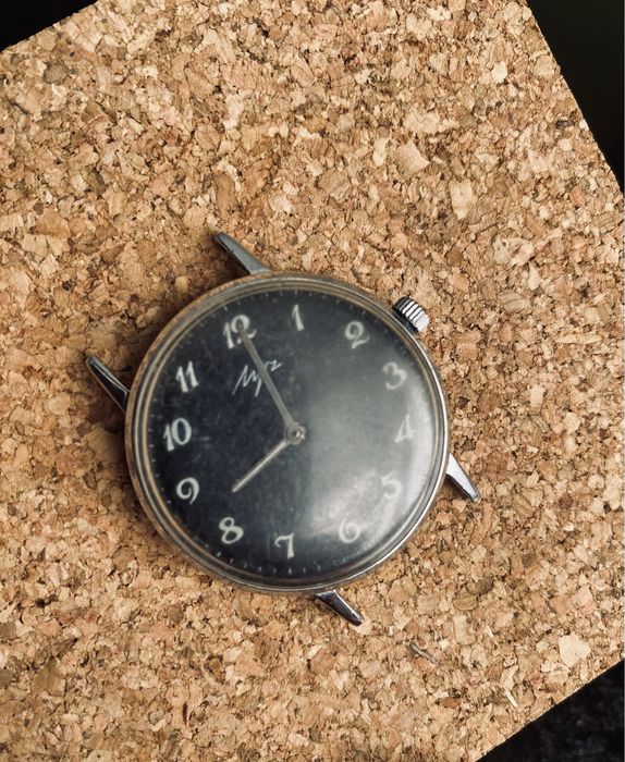 Годинник метал позолота