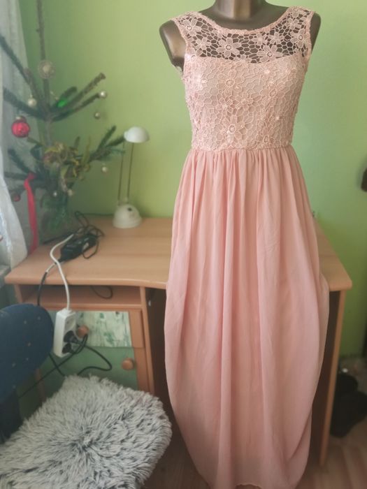 Śliczna sukienka,długa z koronką r.38-40