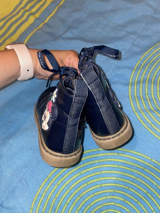 Vendo botas da minnie