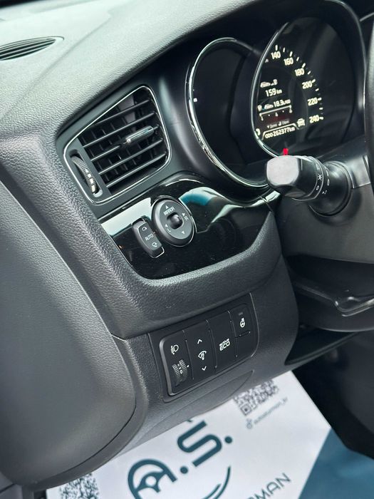 Продам Kia Ceed 2013 рік можлива розстрочка,кредит,обмін!