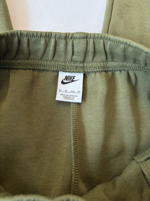 Męskie spodnie joggers Nike Tech fleece