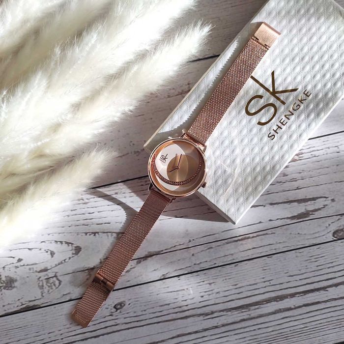 НОВИЙ жіночий кварцовий годинник SHENGKE