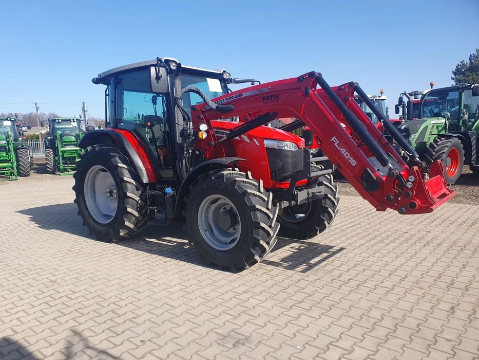Massey Ferguson 5710  4 cylindry, 2017 rok, ładowacz Quicke, 105 KM