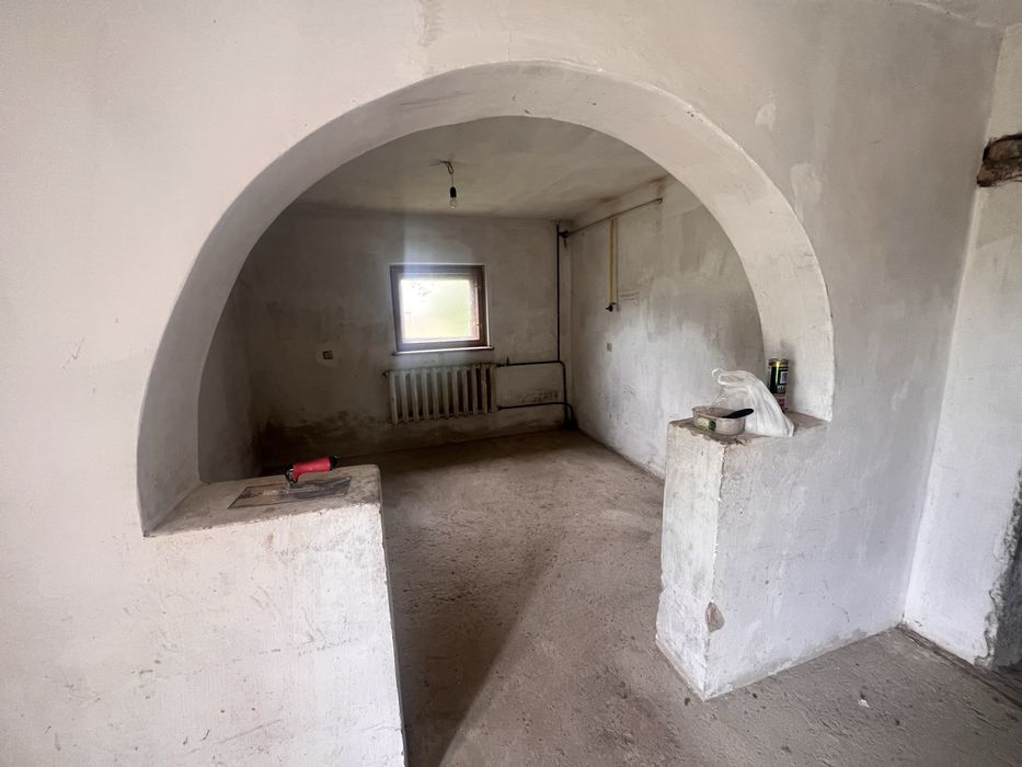 Продаж цегляного будинку в м.Берегове, 186 кв.м , 10 соток ділянки.