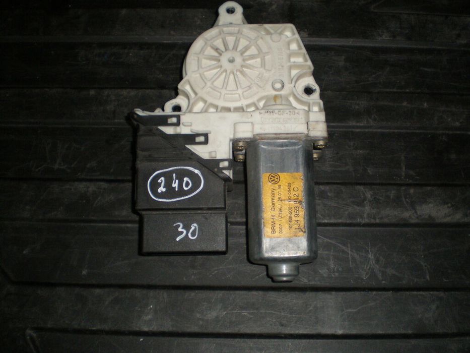 Motor vidro trás direito VOLKSWAGEN Bora (1J2)