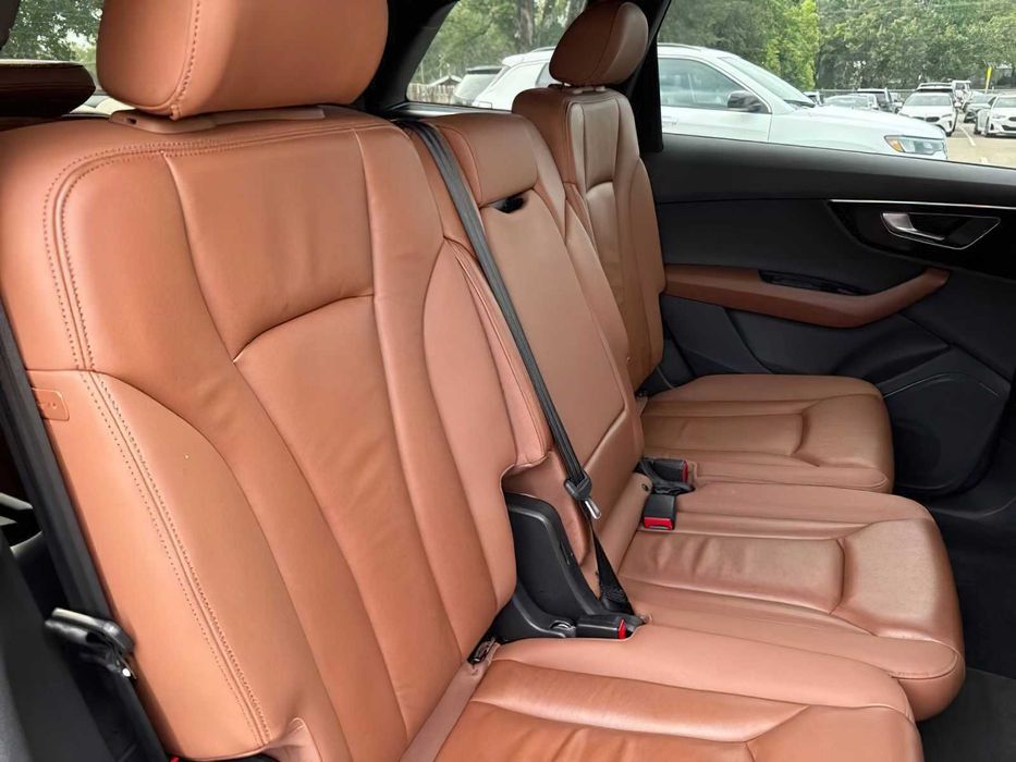 Audi Q7 quattro Premium 45 TFSI      2023