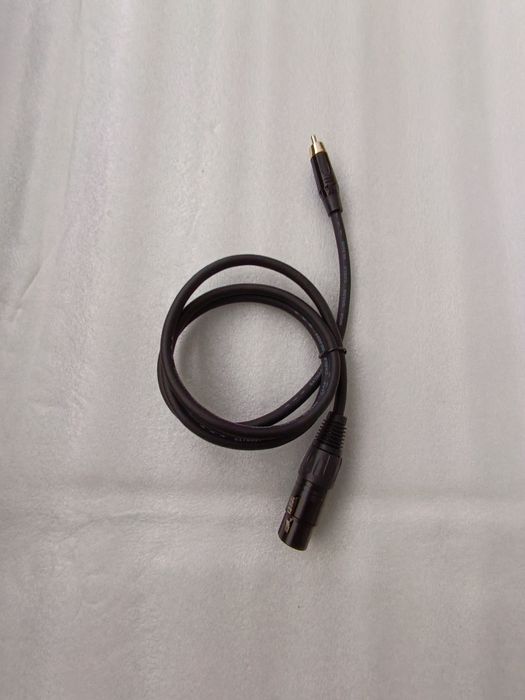 Profesjonalny Kabel Interkonekt XLR (żeński) - RCA Chinch | 99.9996% OFC Kierunkowy