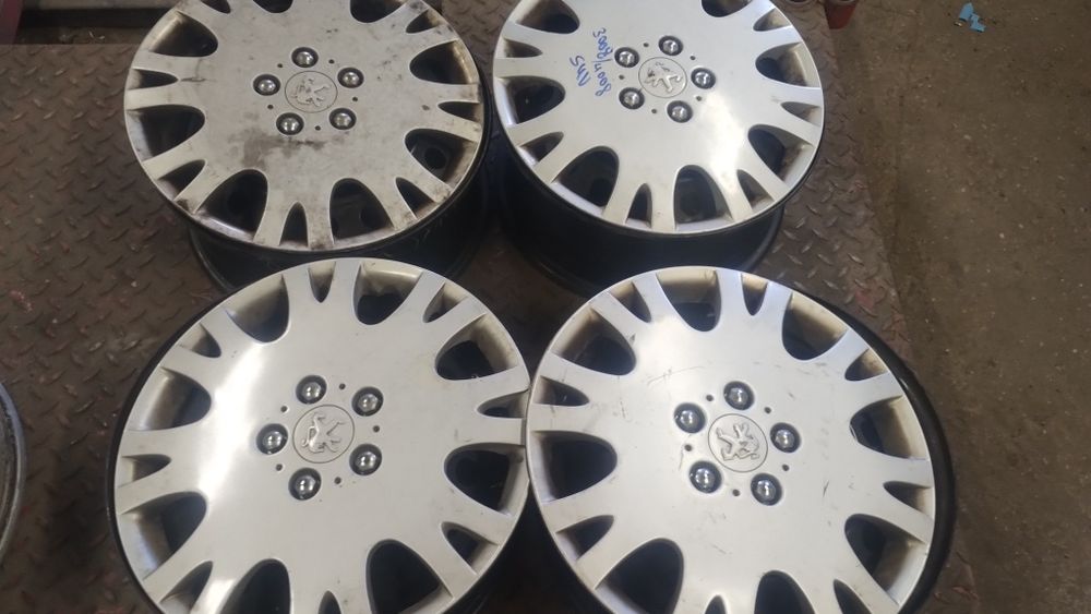 Felgi stalowe 5x114,3 16 cali z kołpakami peugeot 3008/4008