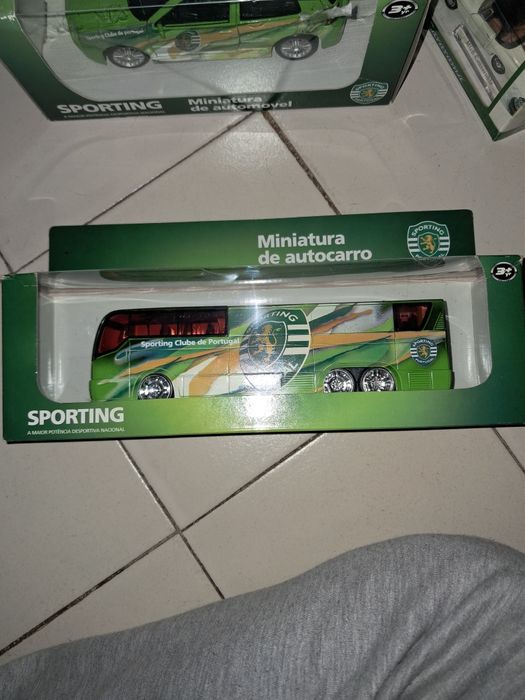 Coleccao de 25 carros