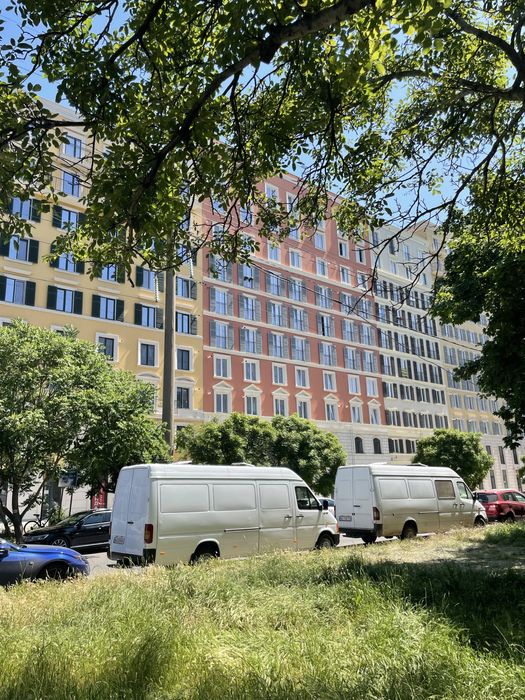 ФАСАДНОЕ помещение 102 метра в ЖК Виа Рома! Свой вход, два уровня!