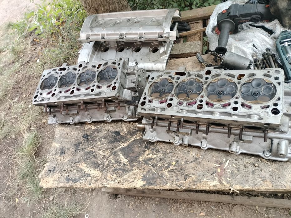 ГБЦ головка блоку AUDI A8 D3 4.2 077103373an  BFM V6