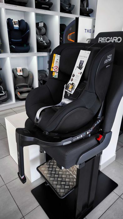 BRITAX ROMER DUALFIX PRO M Fotelik obrotowy 360 do 19kg/105cm ISOFIX