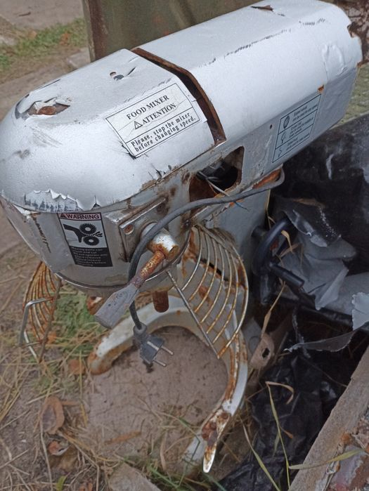 Миксер-Тестомес. Бу. Не рабочий.