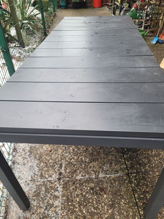 Rozkładany stół ogrodowy