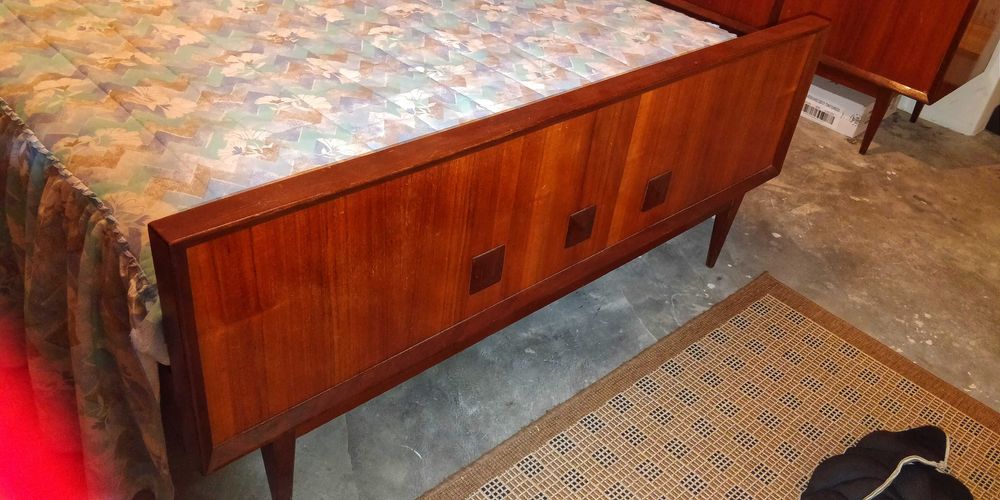 Quarto vintage Queen Anne completo - móveis nunca restaurados