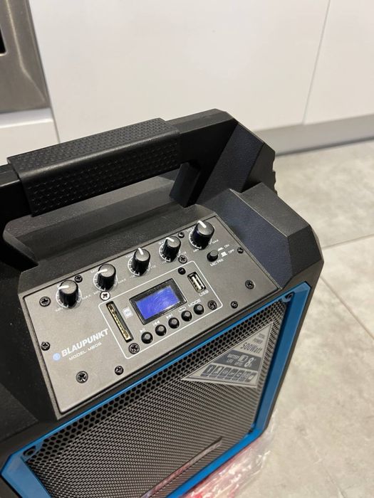 BLAUPUNKT music box MB06 – 500W  Bluetooth  USB  SD  AUX  FM  KARAOKE