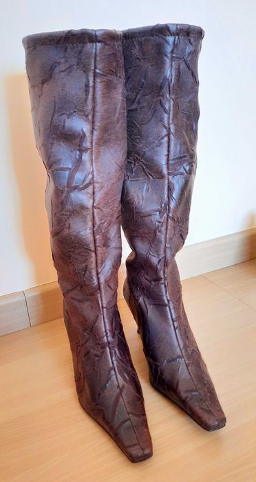 Botas em pele n.39 Novas