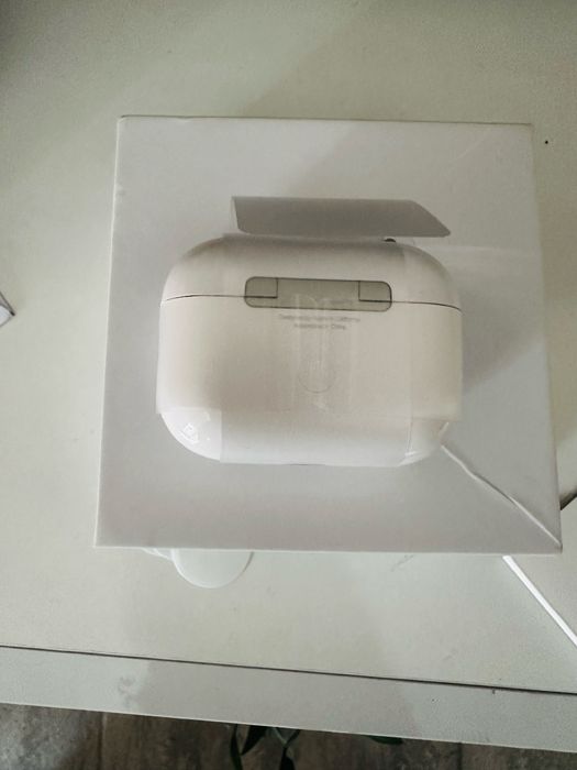 AirPods Pro 2ª Geração USB-C Originais Apple | Caixa e acessórios
