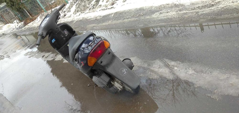 Скутер Suzuki Lets