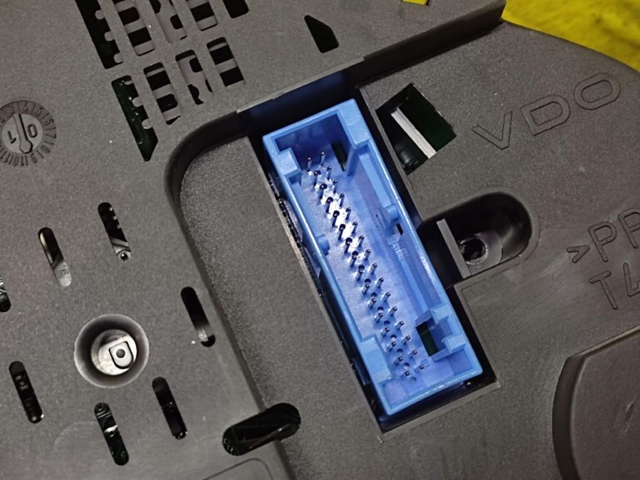 audi a6 c5 2.4 licznik 110080128/005