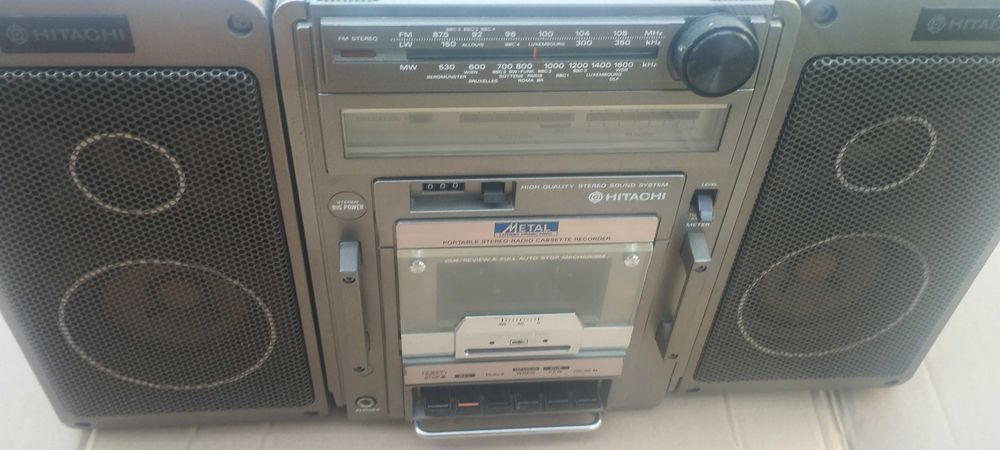 Бумбокс HITACHI TRK-9140e вінтаж топ магнітола