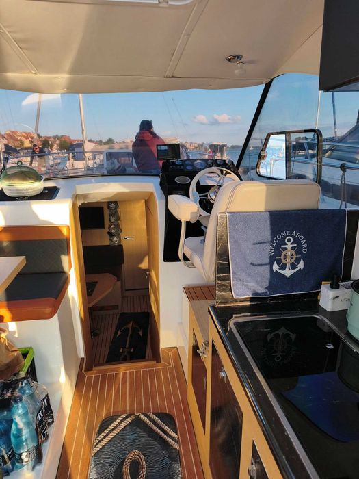 Houseboat Represser river 30/2020r