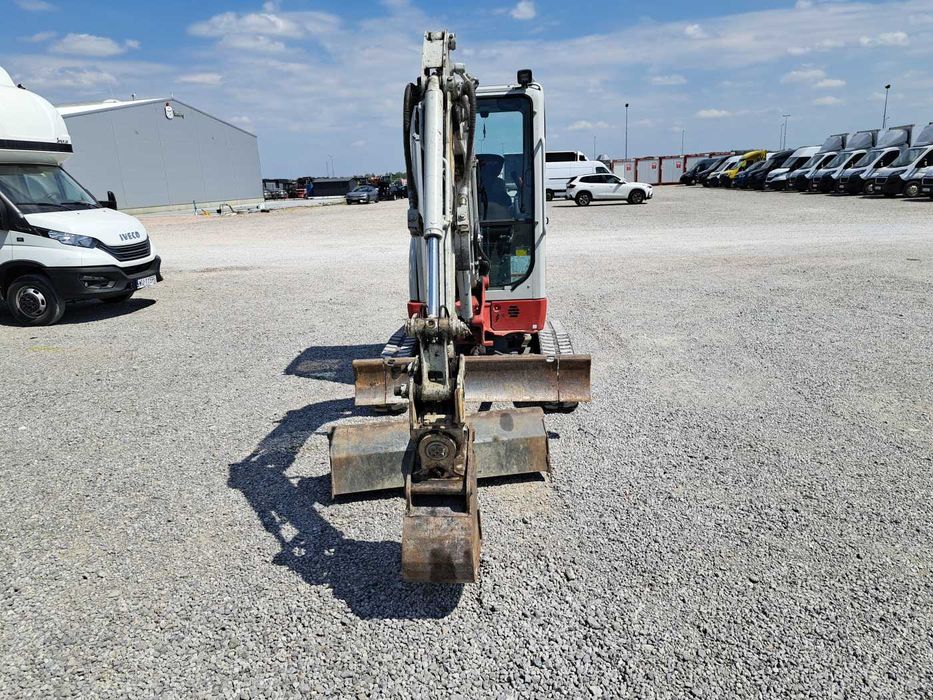 Koparka Takeuchi TB225