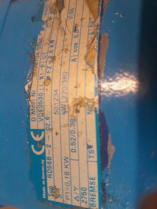 Silnik elektryczny wibracyjny 0,16kw 2750 obr/min